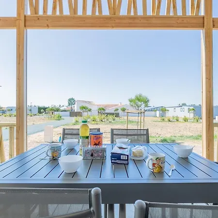 Pour 6, De Avec Piscine Chalet