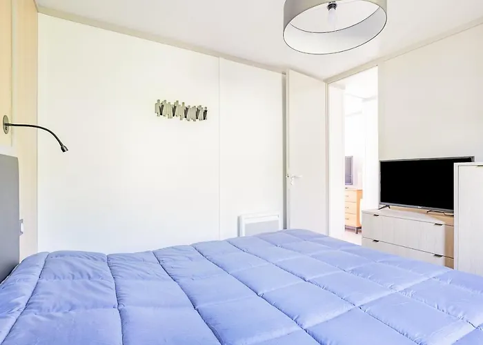 Pour 6, Résidence De Avec Piscine